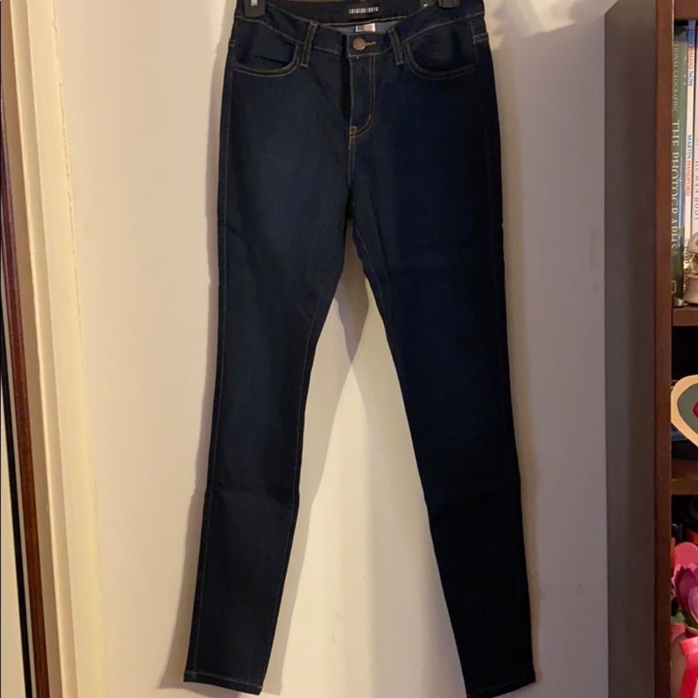 NWT- Dark wash mid rise skinny jeans